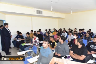 بازدید دکتر خسرویان و هیئت همراه از آموزشکده فنی و حرفه‌ای پسران سیرجان (شهید کرانی) 2