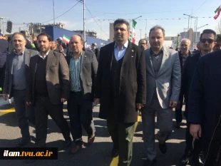 حضور پرشور دانشگاهیان دانشگاه فنی و حرفه‌ای کشور در جشن پیروزی انقلاب و راهپیمایی یوم‌الله 22 بهمن 4