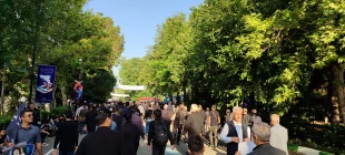 حضور رئیس دانشگاه فنی و حرفه‌ای استان ایلام در مراسم تشییع  شهید خدمت، آیت‌الله سید ابراهیم رئیسی در دانشگاه تهران  2