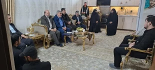 دیدار رئیس دانشگاه ملی مهارت همراه رئیس سازمان بسیج اساتید کشور با خانواده‌ شهدای امنیت، شهید دانیال‌رضا زاده و حسین زینال‌زاده
 2