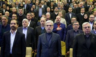 در هفته پژوهش و فناوری با حضور دکتر زمانی:

تجلیل از پژوهشگر برتر دانشگاه ملی مهارت در بیست و پنجمین جشنواره تجلیل از پژوهشگران، فناوران و نوآوران برگزیده کشور
 3