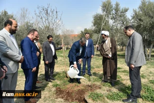 ‌به مناسبت هفته منابع طبیعی و سنت حسنه درختکاری با حضور رئیس دانشگاه ملی مهارت صورت گرفت:

آئین درختکاری و کاشت نهال در محوطه دانشکده دختران دکتر شریعتی تهران 3