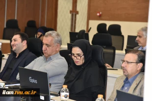 با حضور اعضای هیئت رئیسه دانشگاه و مدیران کل ستادی:

ارائه گزارش سفر ریاست دانشگاه ملی مهارت به چین 7