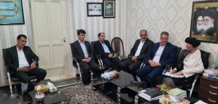 رئیس دانشگاه ملی مهارت در دیدار با امام جمعه کاشان:
تربیت تکنیسین ماهر و مهندس حرفه‌ای مأموریت ویژه دانشگاه ملی مهارت است 4