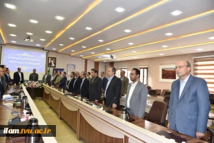 رئیس دانشگاه ملی مهارت در جمع رؤسای دانشکده‌ها و آموزشکده‌های سراسر کشور:

حیات دانشگاه و ارکان آن در گرو ضوابط، مقررات و قوانین است/ هیئت امنا مجلس قانون‌گذاری دانشگاه است/ سیاست دانشگاه تربیت نیروی توانمند اشتغال‌پذیر است 3