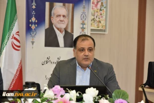 رئیس دانشگاه ملی مهارت در جمع رؤسای دانشکده‌ها و آموزشکده‌های سراسر کشور:

حیات دانشگاه و ارکان آن در گرو ضوابط، مقررات و قوانین است/ هیئت امنا مجلس قانون‌گذاری دانشگاه است/ سیاست دانشگاه تربیت نیروی توانمند اشتغال‌پذیر است 4