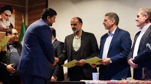 آغار نشست تخصصی دو روزه معاونین اداری، مالی و مدیریت منابع و عاملین مالی در دانشگاه ملی مهارت یزد
 9