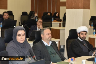 با حضور رئیس دانشگاه و جمعی از اساتید و نخبگان دانشگاهی
نشست هم‌اندیشی نقش دانشگاه در تحقق ایران قوی برگزار شد 5