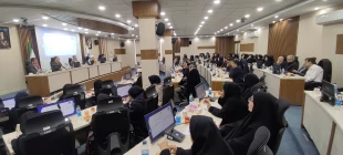 با حضور رئیس دانشگاه و جمعی از اساتید و نخبگان دانشگاهی
نشست هم‌اندیشی نقش دانشگاه در تحقق ایران قوی برگزار شد 11