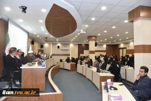 نشست رئیس و هیئت رئیسه دانشگاه با کارکنان سازمان مرکزی به مناسبت سال نو
 8