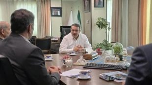به منظور پیگیری نامه رؤسای سه دانشگاه پهنه گستر کشور، با موضوع افزایش حقوق کارمندان دانشگاه‌ها صورت گرفت؛
دیدار روسای دانشگاه ملی مهارت، پیام نور و علمی کاربردی با معاون رئیس جمهور و رئیس سازمان اداری و استخدامی کشور 5