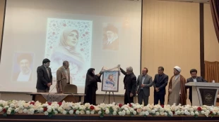 با حضور معاون پژوهش و فناوری دانشگاه ملی مهارت برگزار شد؛
آیین تجلیل از سرآمدان آموزشی دانشگاه ملی مهارت استان مرکزی 3
