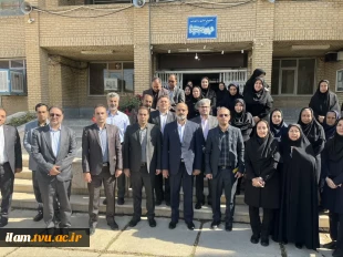 با حضور معاون اداری، مالی و مدیریت منابع دانشگاه؛
همزمان با تجلیل از سرآمدان آموزشی واحد استانی کرمانشاه، کارگاه کامپیوتر گروه گرافیک افتتاح شد. 2