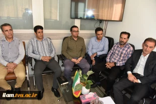 حضور رئیس دانشگاه ملی مهارت در اداره پشتیبانی و دیدار با کارکنان
 5