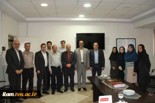 دیدار صمیمانه مدیران دانشگاه ملی مهارت با کارکنان سازمان مرکزی به مناسبت روز کارمند
 11