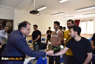 با حضور سرپرست دانشگاه ملی مهارت صورت گرفت؛
آیین اهتزاز پرچم جمهوری اسلامی ایران و طنین سرود ملی در آغاز سال تحصیلی جدید در دانشکده ملی مهارت انقلاب اسلامی تهران 6
